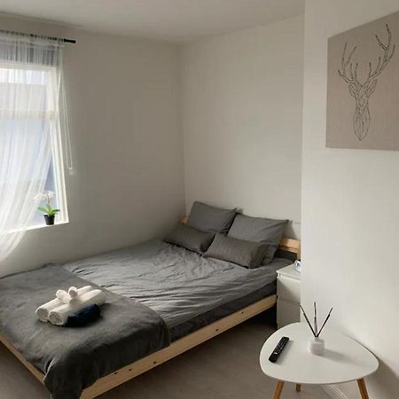 Grindavík R&J Guesthouse Ro0M المظهر الخارجي الصورة